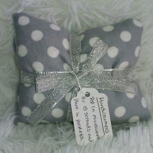 Pocket hand warmers grey white polka dot stocking
